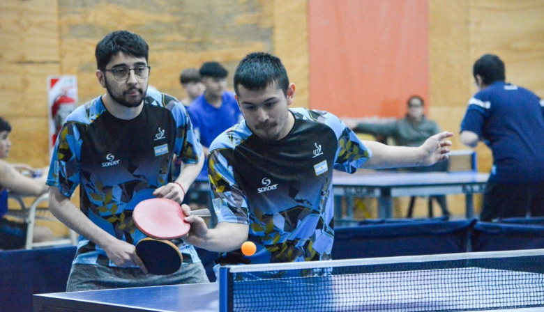 Más de 80 deportistas fueron parte del provincial de tenis de mesa