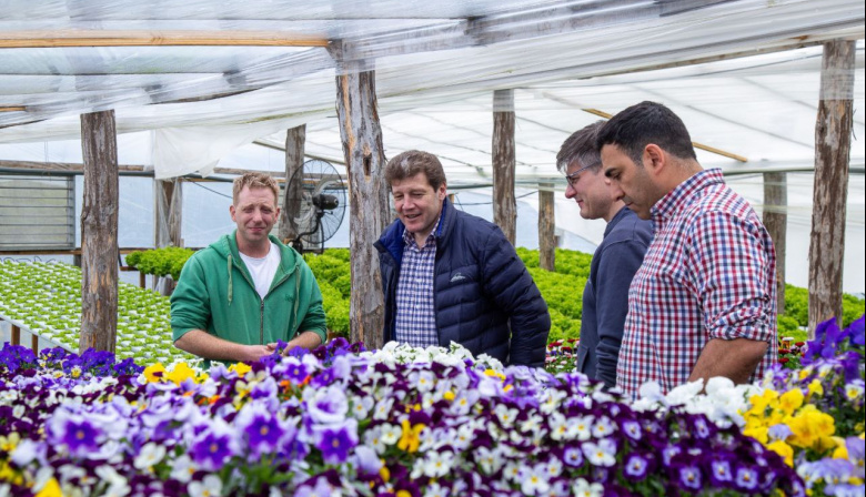"Son un ejemplo de ingenio y trabajo", afirmó Melella tras visitar el emprendimiento Verdenova en Tolhuin