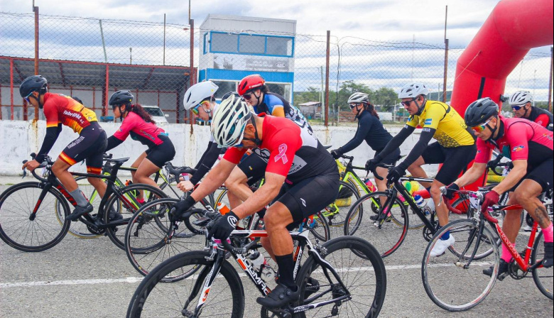 Tolhuin fue sede de una exitosa jornada de ciclismo de ruta de cara a los Juegos de la Araucanía