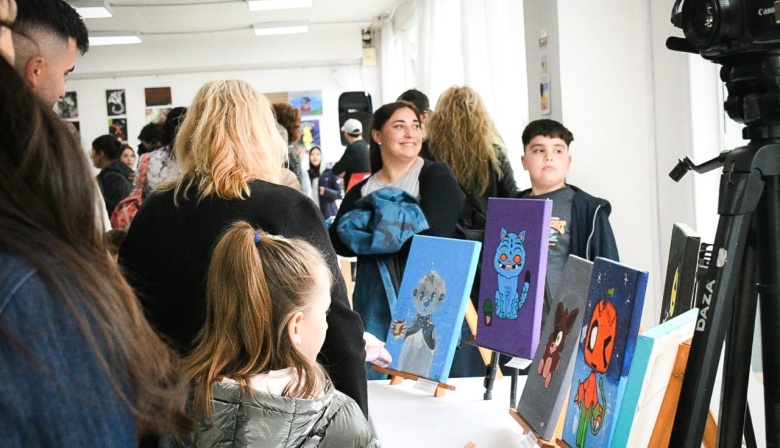 "Nuestros Mundos" se exhibe en el Centro Cultural "Nueva Argentina"