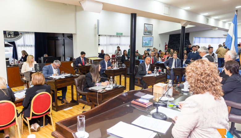 Proyectos claves en suspenso: nueva suspensión de la sesión legislativa