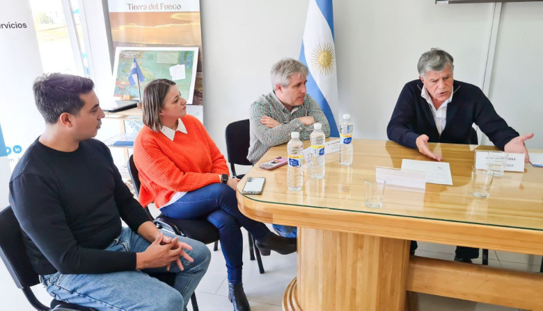 Gobierno y la Cámara de Comercio de Río Grande delinean acciones conjuntas