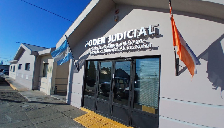 Dos personas serán juzgadas por contactar menores por redes sociales