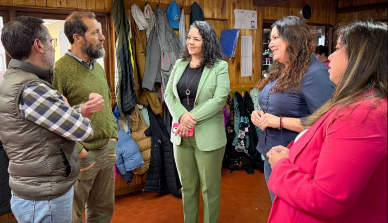 El Municipio acompañó el inicio del ciclo lectivo en la Escuela Experimental Las Lengas