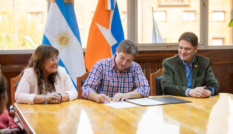 Melella formalizó las nuevas designaciones en el gabinete provincial