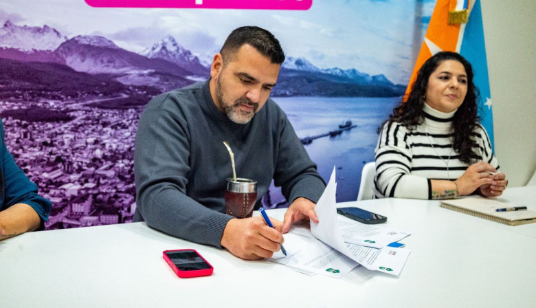 Jóvenes de Ushuaia podrán cursar a distancia el profesorado de Educación Física