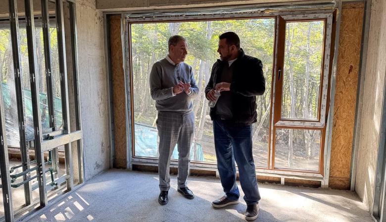 Vuoto recorrió la ampliación del hotel Altos de Ushuaia