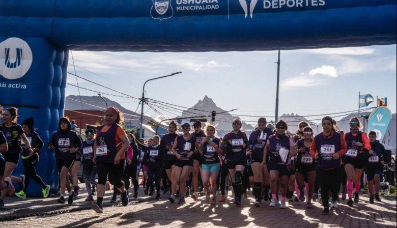 Más de 230 personas participaron de "Corremos por ellas, por nosotras, por todas"