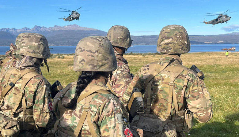 Adiestramiento naval integrado en las costas del Canal Beagle