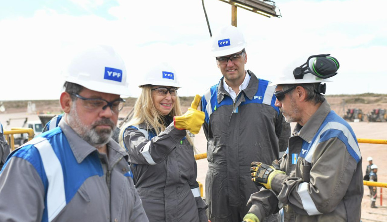 YPF recibió la distinción Marca País en Vaca Muerta