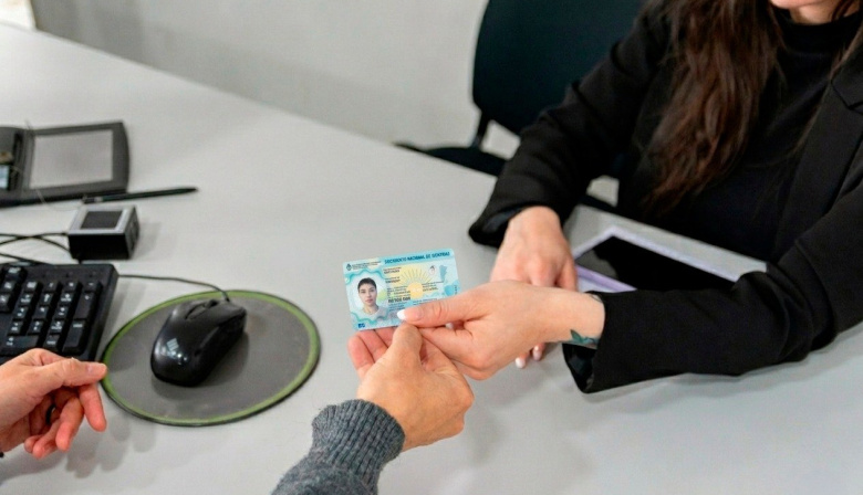 La provincia implementa nuevos DNI y pasaportes: Qué cambia y cómo gestionarlos