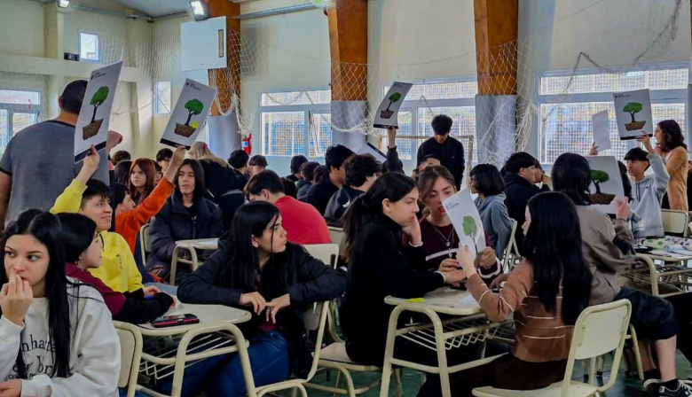 Estudiantes fueguinos se capacitan en innovación social junto al programa "Solve For Tomorrow" de Samsung