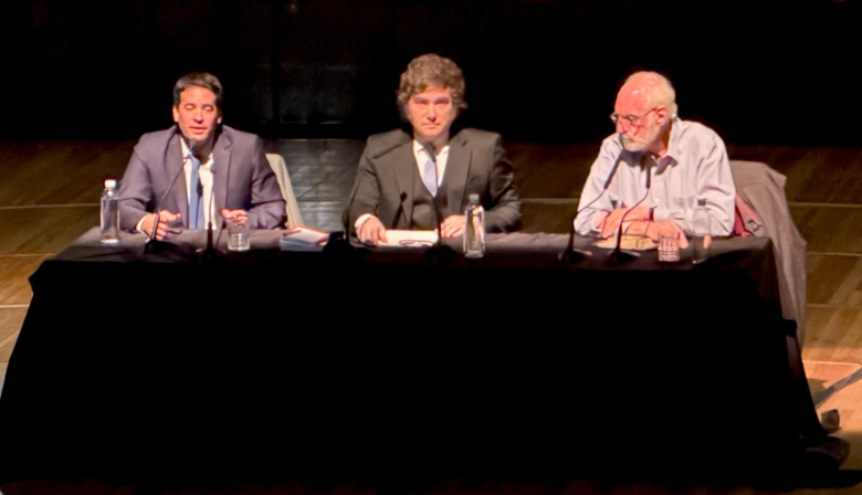 Milei en el Palacio Libertad: “Keynes es el brazo ejecutor de lo siniestro”