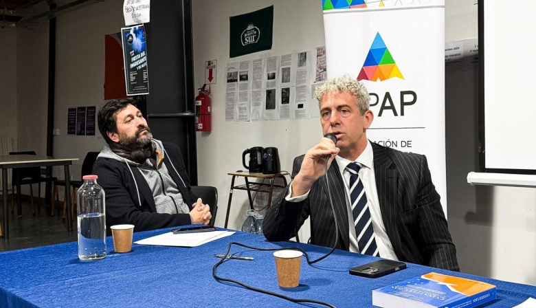 El Juez Löffler disertó en la charla “Miradas sobre la provincialización”