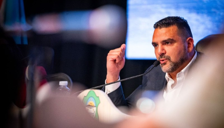 El intendente Vuoto emitió una carta abierta bajo el título: Ushuaia se defiende
