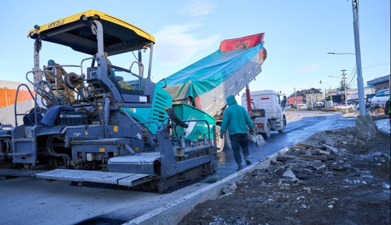El Municipio avanza con las obras de ampliación de la avenida Perito Moreno