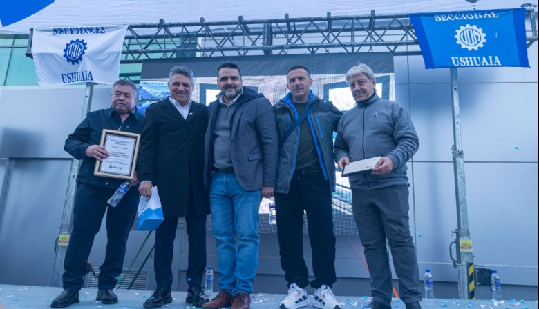 Vuoto acompañó la inauguración del sanatorio de la UOM