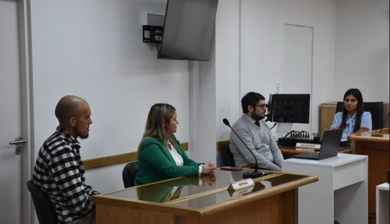 Río Grande: Condenan a 6 años de prisión a un hombre por robarle el auto a un remisero