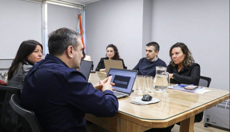 Ushuaia reafirmó su reclamo por los recursos coparticipables en la reunión con el ejecutivo provincial