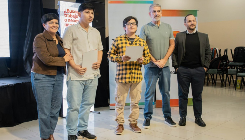 Gobierno presentó "Conectar TDF", la nueva plataforma digital y gratuita para impulsar el trabajo y los oficios en la provincia