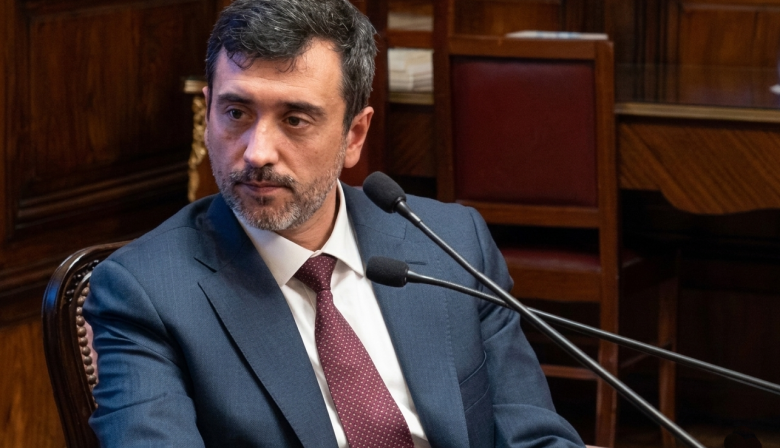 Coto reivindicó los 35 años de la Constitución fueguina y rechazó el debate por una reforma
