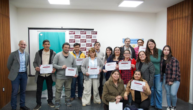 Economía social, comunidad y gestión: finalizó una propuesta universitaria en Tolhuin