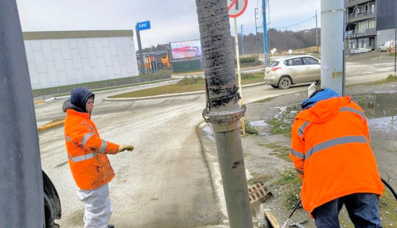 La Municipalidad realiza tareas de mantenimiento del sistema pluvial de la ciudad