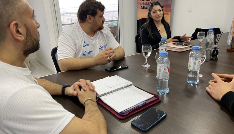 Gobierno recibió a la nueva comisión de la Federación de Hockey de Tierra del Fuego