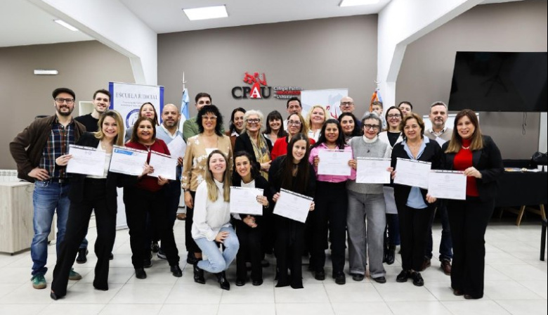 Entregaron certificados de la Formación Básica y las Prácticas de Observación en Mediación