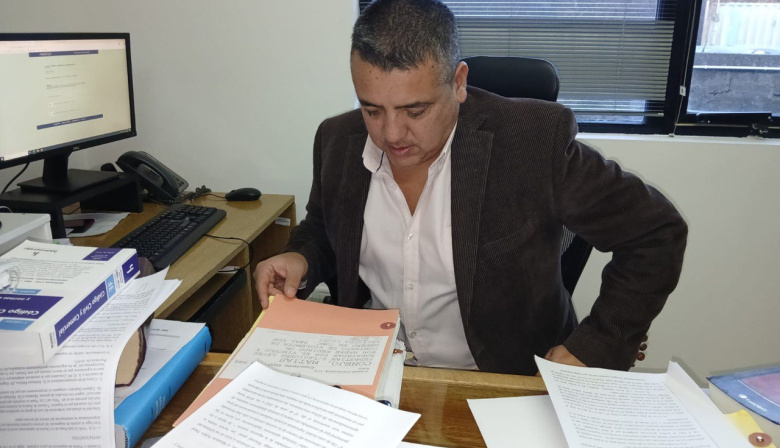 Imponen 8 meses de prisión condicional por usar la patente de otro vehículo