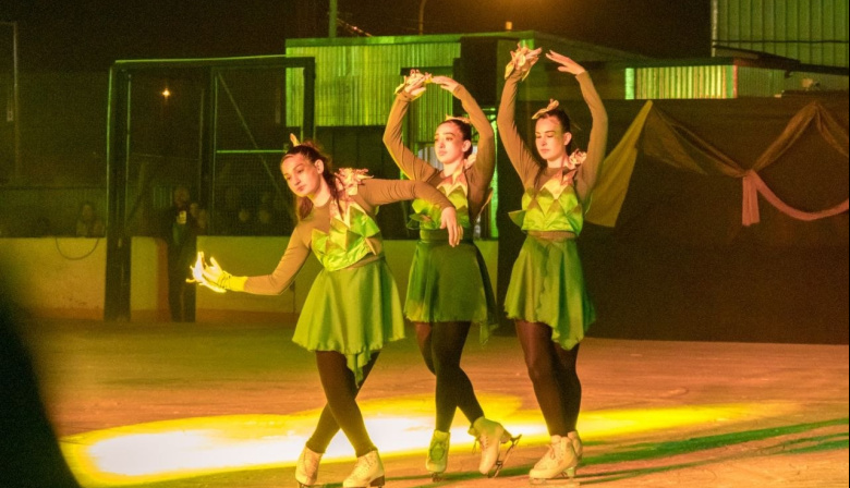 Patinaje sobre hielo: Se estrenó "La Forma del Bosque"