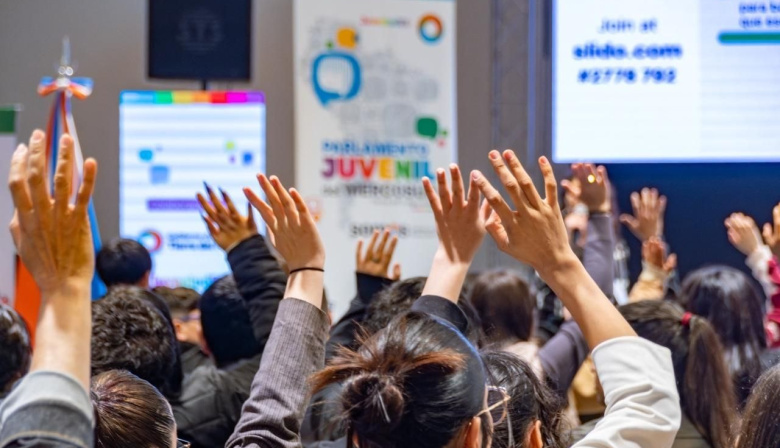 Gobierno presenta una agenda para celebrar el Mes de las Juventudes