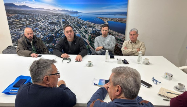 Presentaron una acción preventiva por daño ambiental en Malvinas