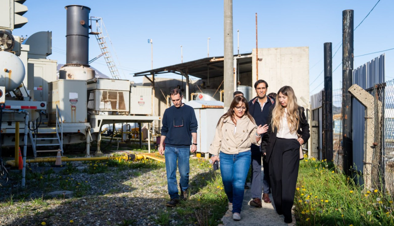 Castillo recorrió la usina de Ushuaia con el nuevo director del FAMP