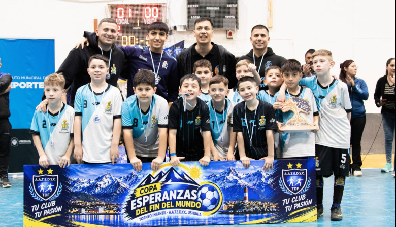 Ushuaia fue sede de la 1° edición de la Copa "Esperanza del Fin del Mundo" de fútbol infantil