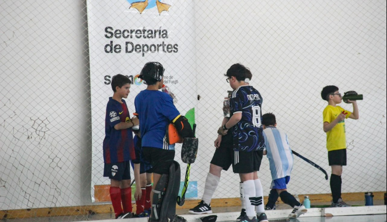 Hockey: Tolhuin recibió una nueva concentración provincial de las selecciones Sub 14 y Sub 16