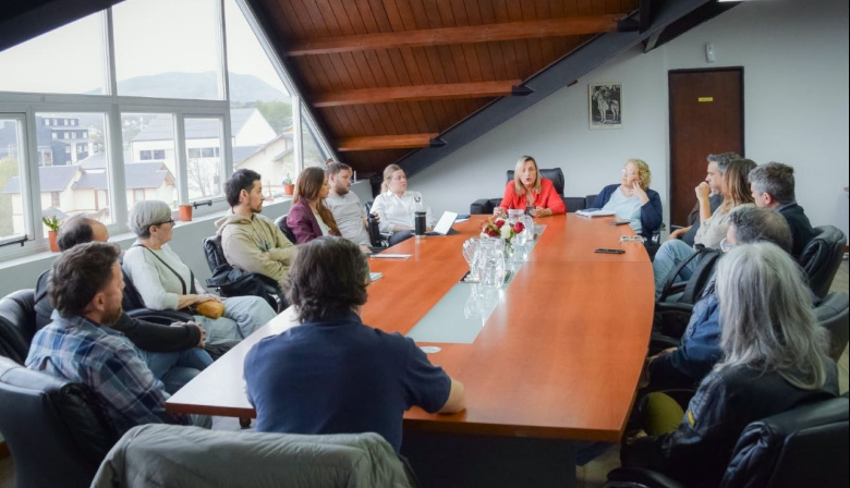 El Municipo dialogó con vecinos por la obra de Los Ñires