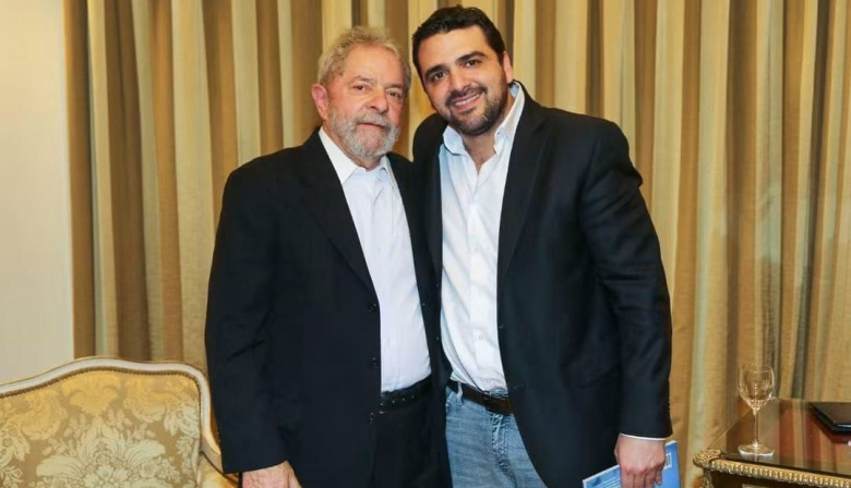 Vuoto felicitó a Lula Da Silva tras su histórico triunfo electoral