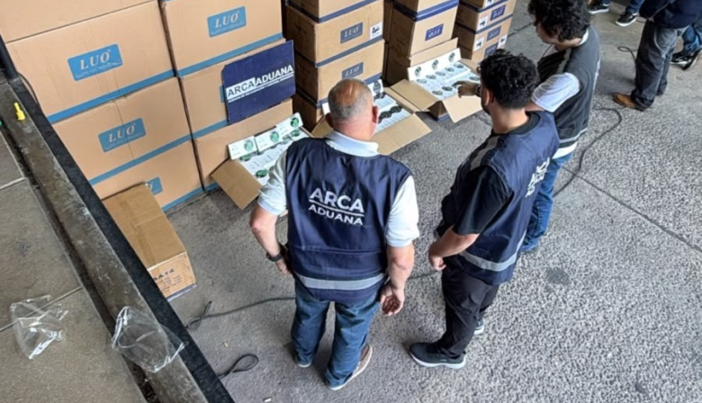 ARCA detectó 15.000 relojes inteligentes con presunto fraude marcario