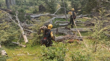 El incendio en el Río Lainez permanece activo