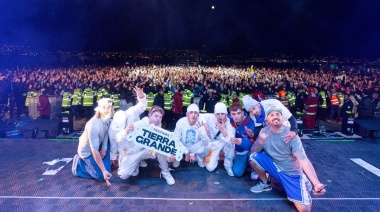 Trueno cerró una espectacular segunda noche del festival "Tierra Grande"