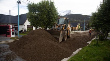 Continúan los trabajos en calle Del Cielo en el barrio Río Pipo