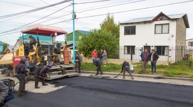 Repavimentaron un tramo de la calle Pastor Lawrence