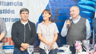 Los candidatos Pino, Ferreyra y López se presentaron en el Centro “Nueva Argentina”