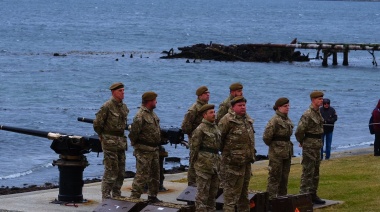 Cafiero denunció el reciente despliegue de militares de Kosovo en Islas Malvinas
