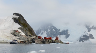 Brown, la base científica argentina más visitada por los cruceros que realizan "turismo antártico"