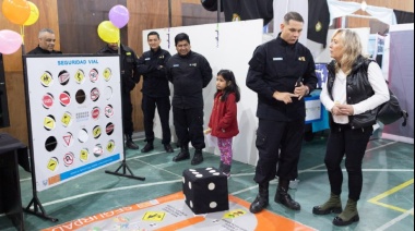 Se inauguró en Ushuaia una nueva edición de la expo "Conociendo a tu Policía"