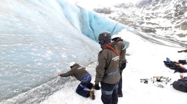 Capacitación en Alta Montaña por el Glaciar Vincinguerra