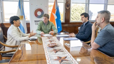 La provincia adhirió al “compromiso por la alfabetización”