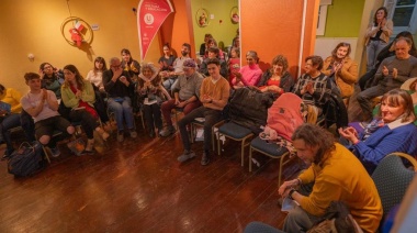 Con gran concurrencia se realizó el café literario “Día de la poesía fueguina”